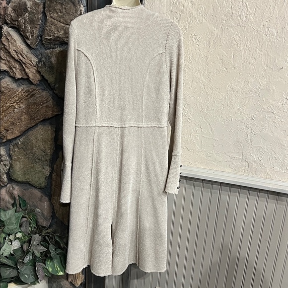 💕Vocal Beige Long Knit Sweater - Picture 3 of 9